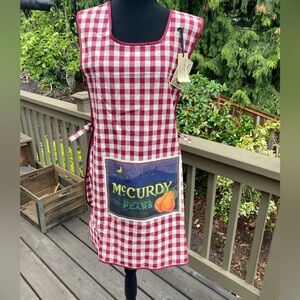 Orchard Art crate Label Apron
